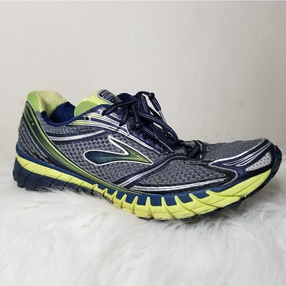 Brooks athletic shoes size 11